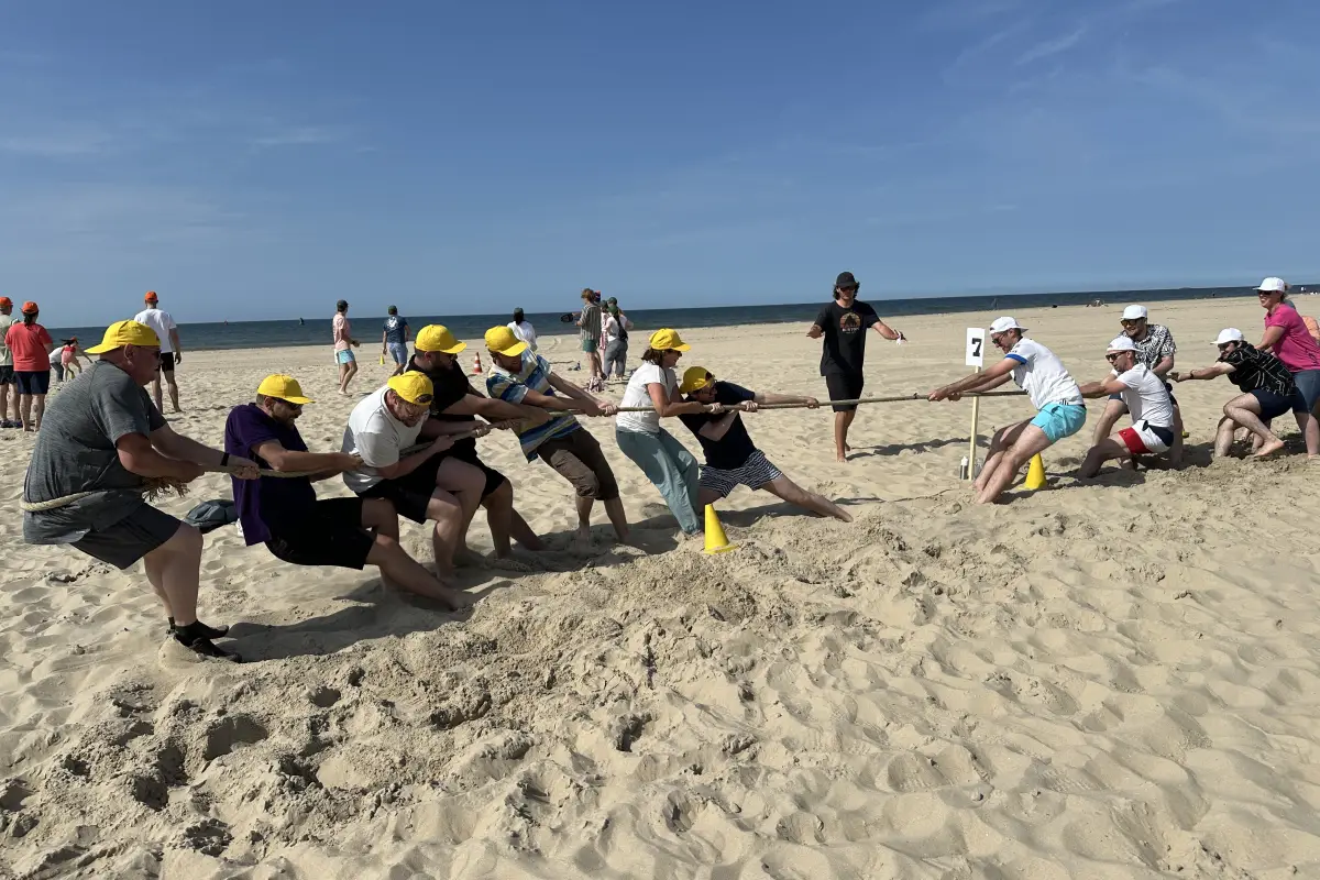 Beachgames Vlieland touwtrekken