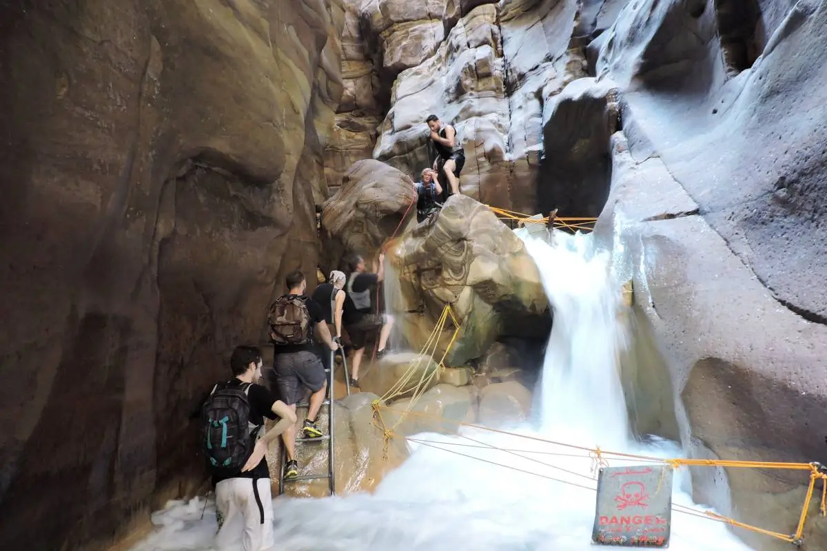 canyoning wadi mujib jordanie