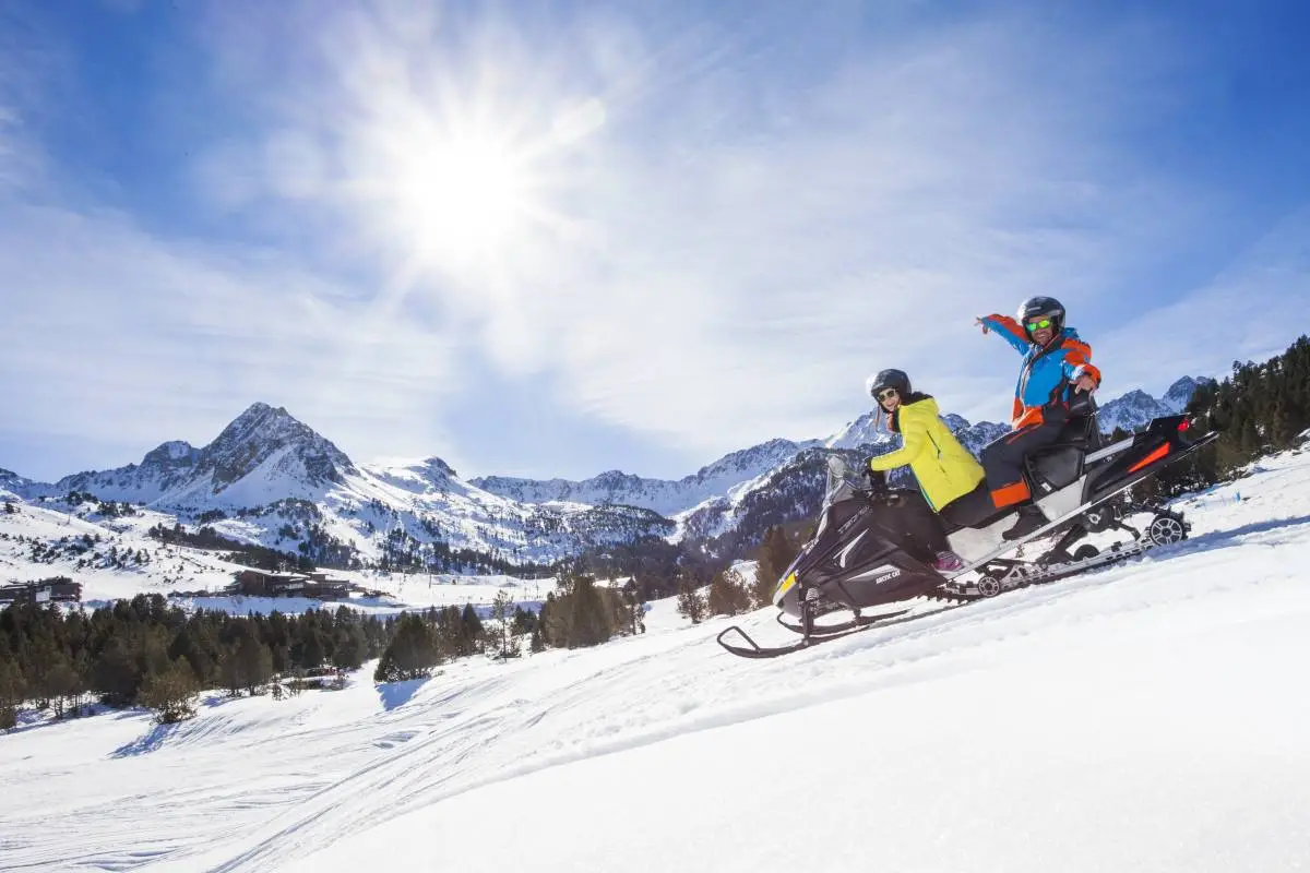 sneeuwscooter tour andorra